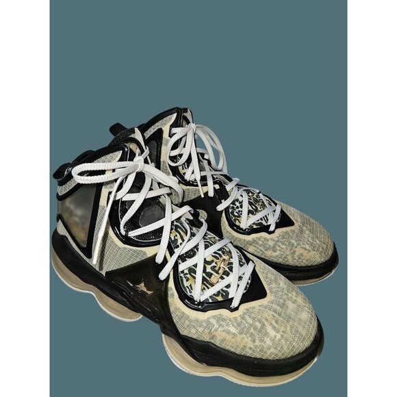 Nike LeBron XIX 19 Royalty Black Metallic Gold White Sneakers Men Size 11.5 - Picture 5 of 17